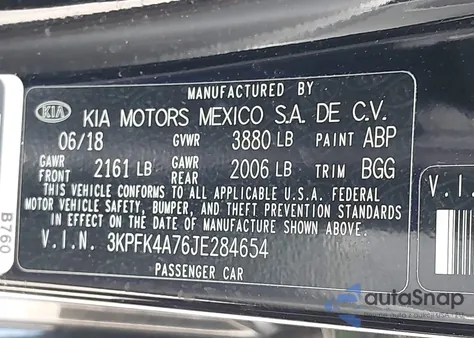 2018 Kia Forte Lx z USA, uszkodzony, nr VIN 3KPFK4A76JE284654